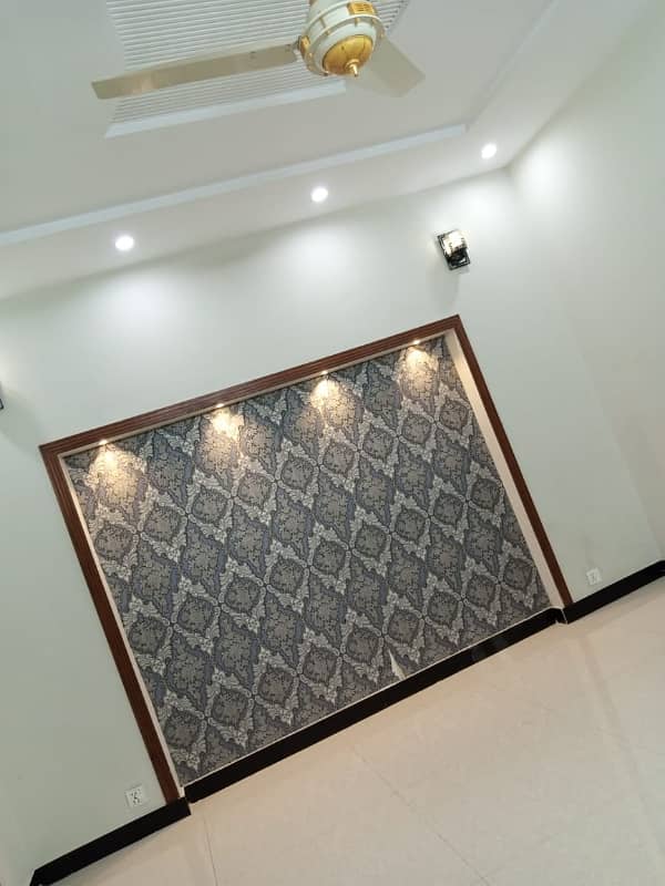 10 Marla Brand New Lower Portion For Rent Alama Iqbal Town Lahore 12