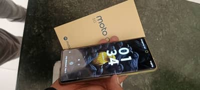 Moto G 85 Just box open