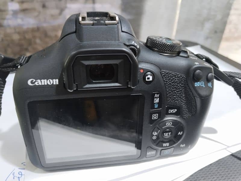 canon 2000D with 18-55mm lens condition brand new 3