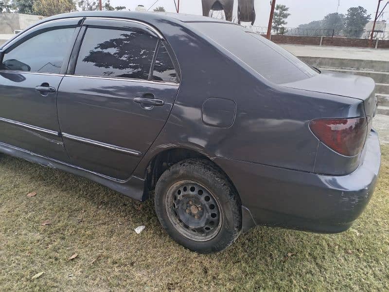 Toyota Corolla Altis 2005 5