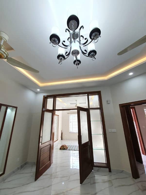 7 Marlas Ground Floor Tile Flooring Park Facing Gas Boring G-13/2 2