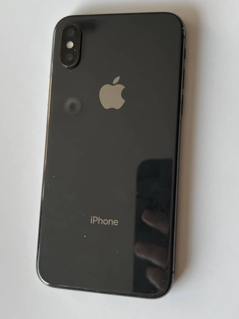 Iphone X 64 GB PTA Approved 1