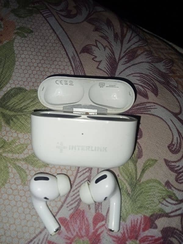 Interlink Airpods pro 3