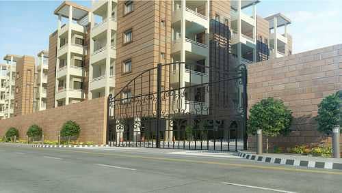 Prime Location GULISTAN-E-JOHAR BLOCK 7 APPARTMENT For Sale In The Perfect Location Of *KINGS CLASSIC* 10