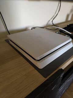 PS4 Slim 500 GB