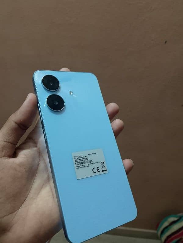 realme note 60 with all accessories 4