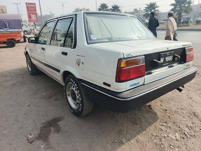 Toyota Corolla 1986 12