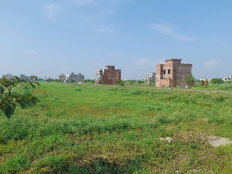 Prime Location 5 Marla Residential Plot In Only Rs. 2300000 30