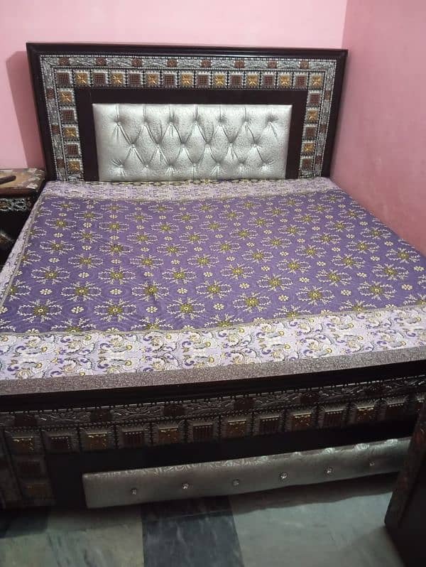 Wooden bed for sale 0