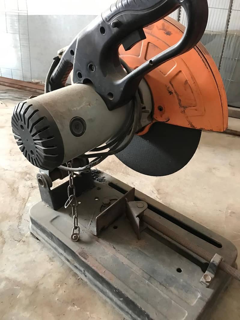 Welding Machine and Dish Cutup / Heavy Duty Grinder for Sale 6