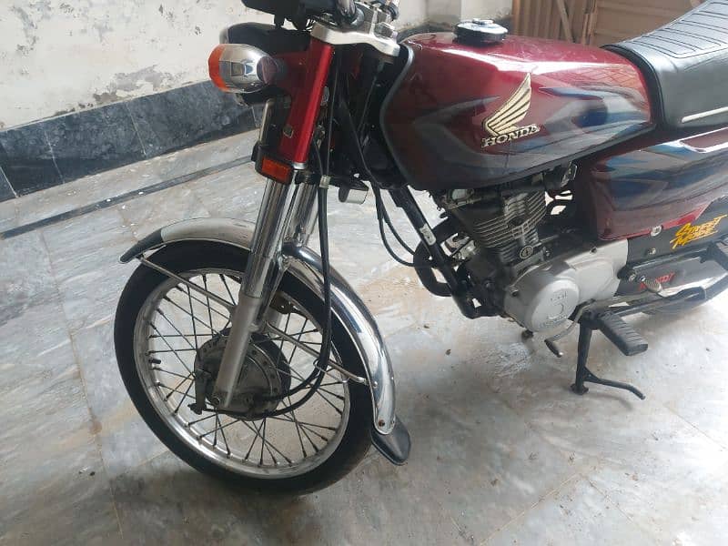 honda 125 2022 modal. . . . 5