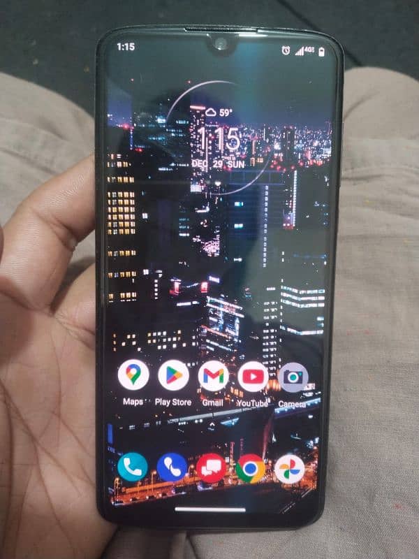 moto z4 4gb 128gb pta official approve 1