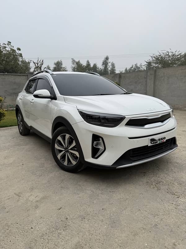 KIA STONIC 2024 4