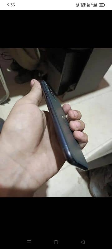 Iphone 11 pro Urgent For Sale. 1