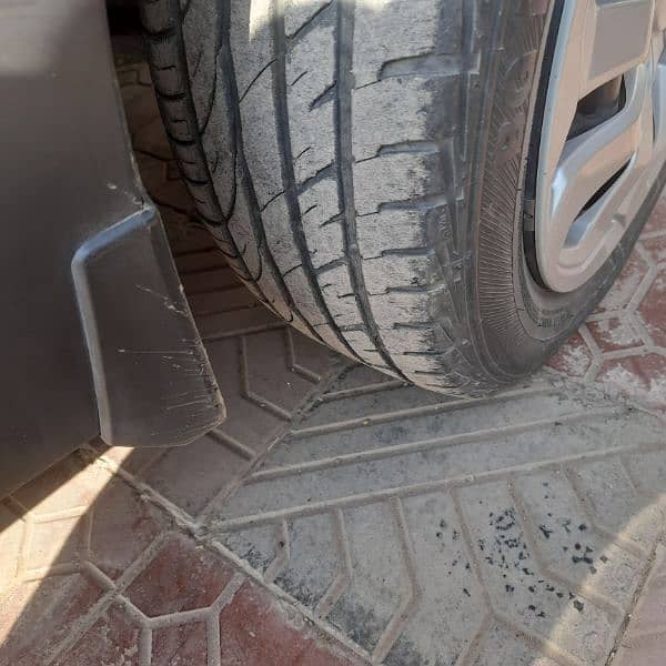 honda BRV tyre's 3