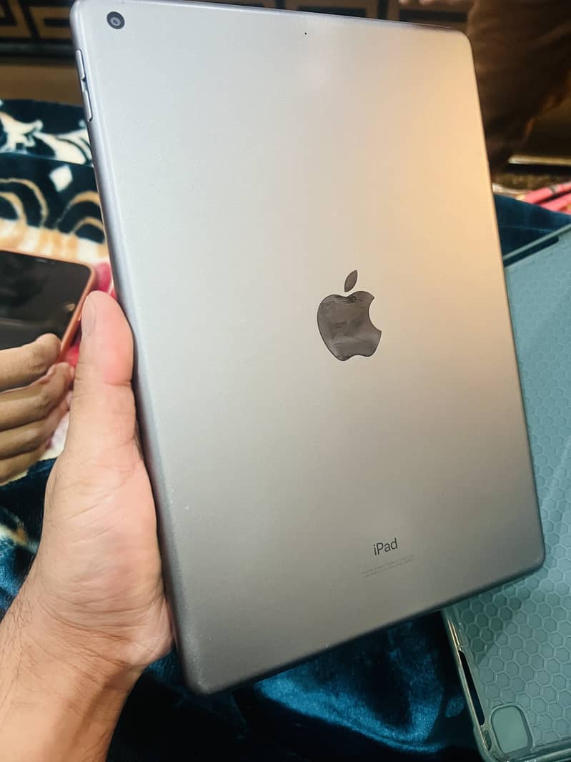 Ipad 8th Gen - 32 GB - LLA 0