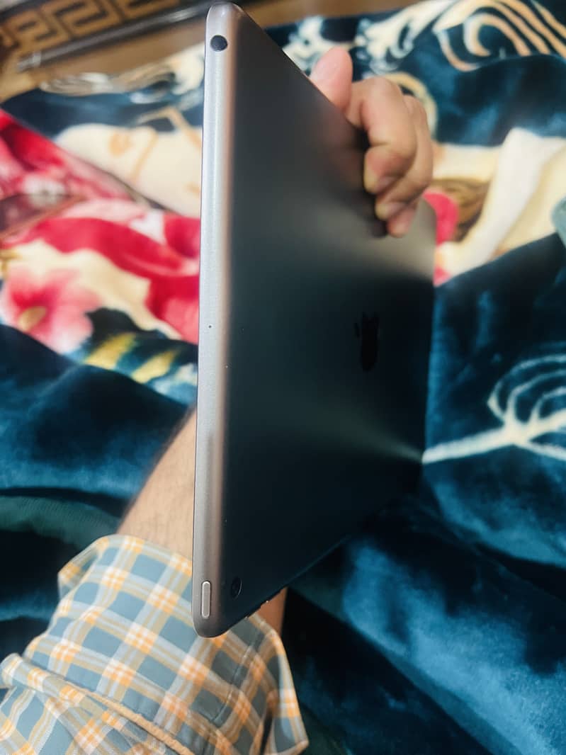 Ipad 8th Gen - 32 GB - LLA 4