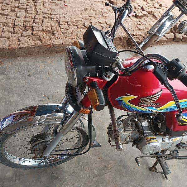 Honda 70 20-21 model 5