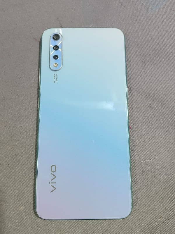 Vivo S1 4/128 1