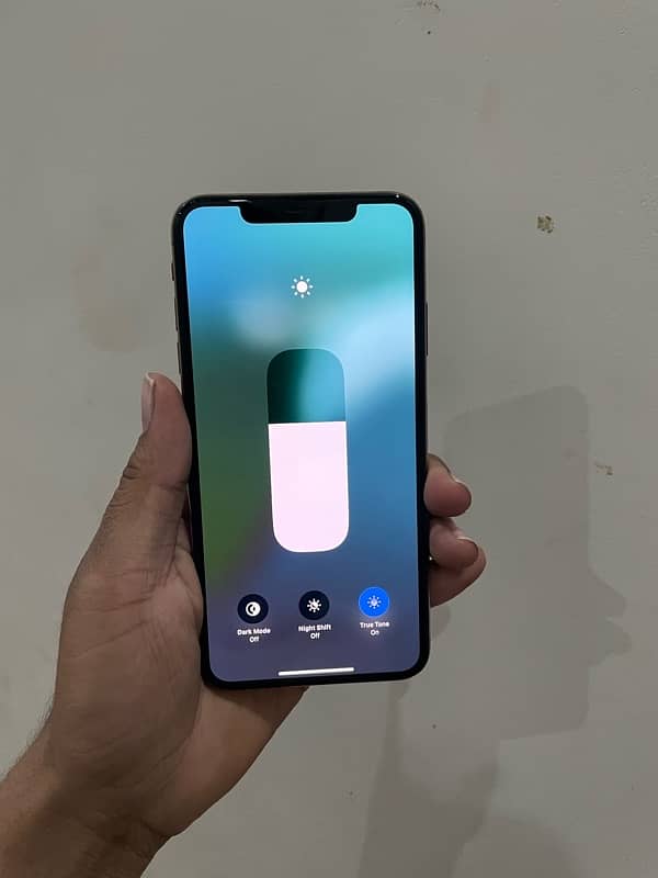 iPhone XS maxx 64gb Pta approved 1