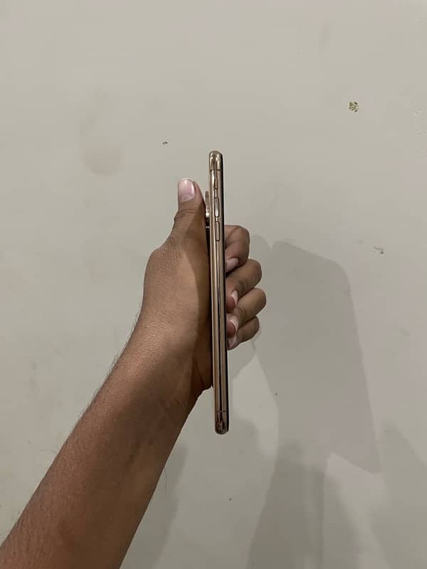 iPhone XS maxx 64gb Pta approved 2