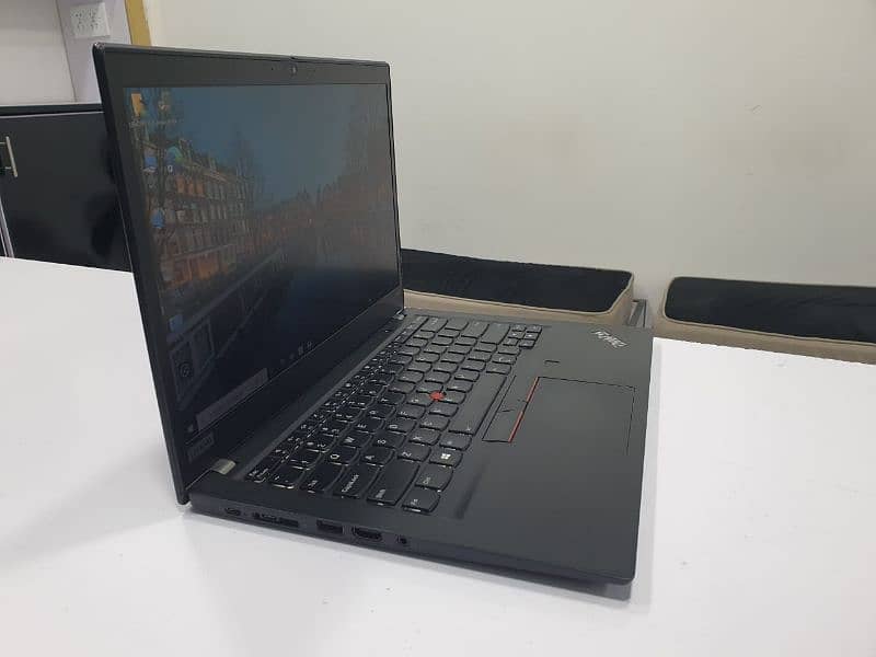 Lenovo Thinkpad T490s 5