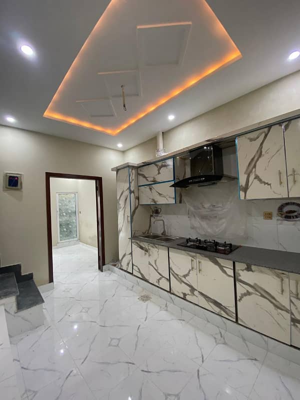 2.5 Marla Brand New Fully Furnished House For Sale Nishtar Colony 24