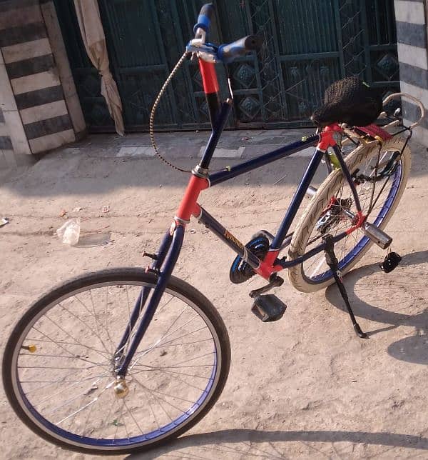 willing bicycle 10x10 condition urgent sale contact : 03:45 9:566: 100 3