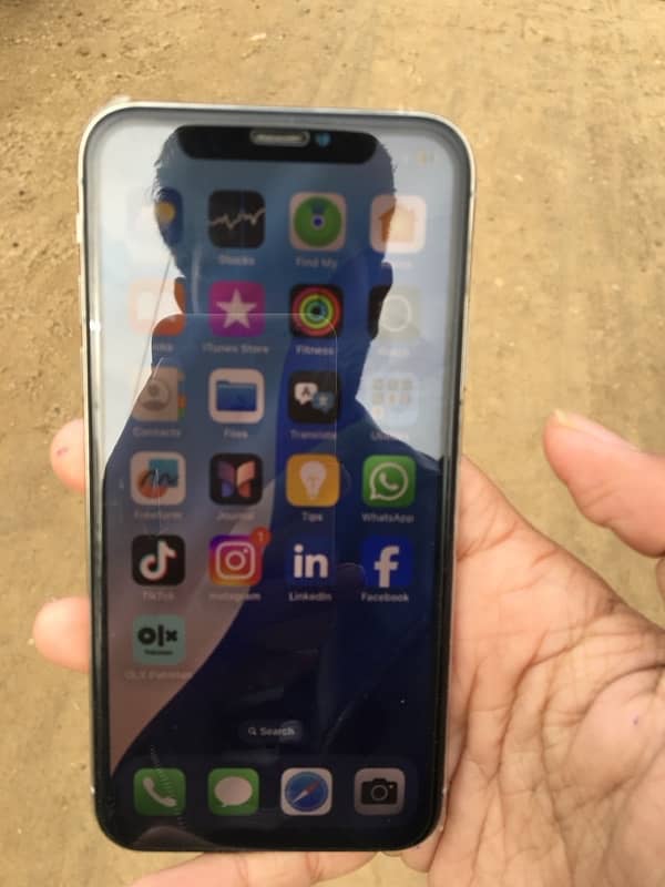 iPhone XS 256 gb with original battery  80% health 0