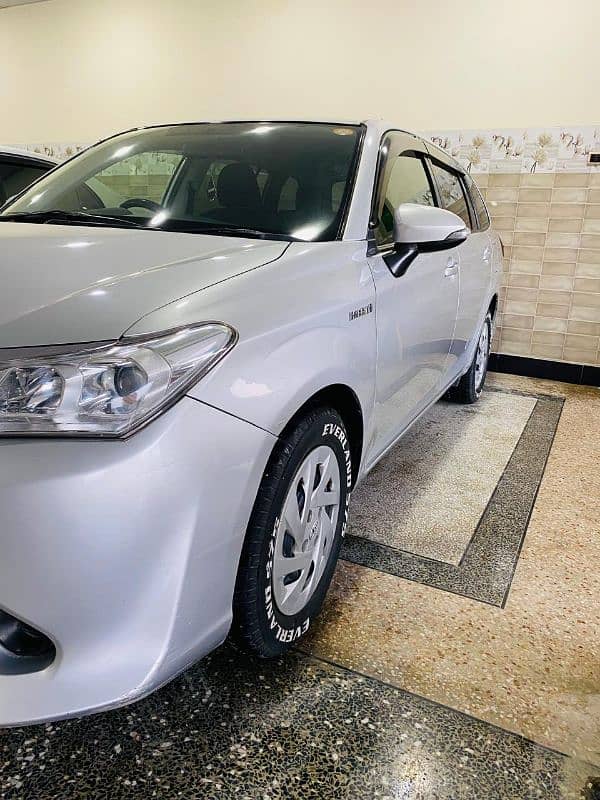 Toyota Corolla Fielder 2015 9