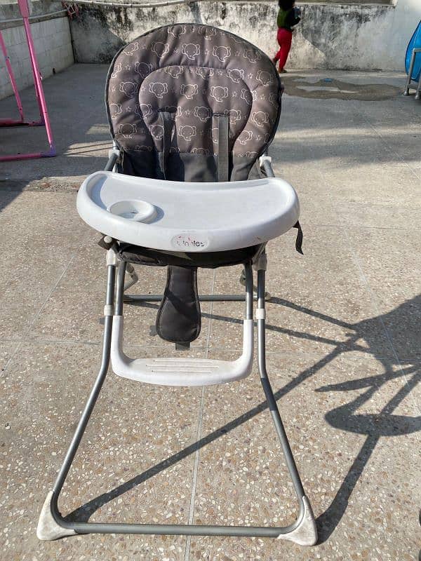 high chair 0