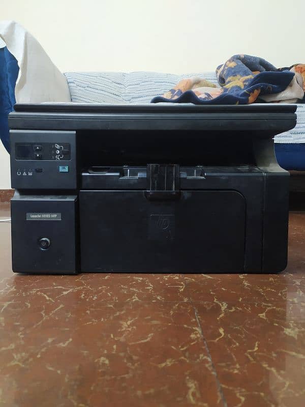 HP laserJet M1132 MFP 1