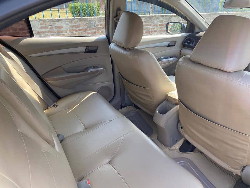 Honda City IVTEC 2019 New condition 12