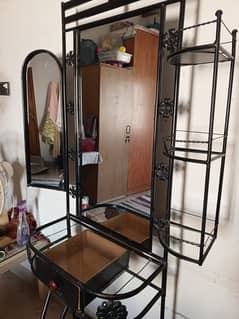 BLACK COLOUR DRESSING TABLE