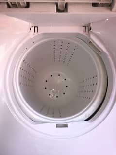 kenwood washing machiane & dryer