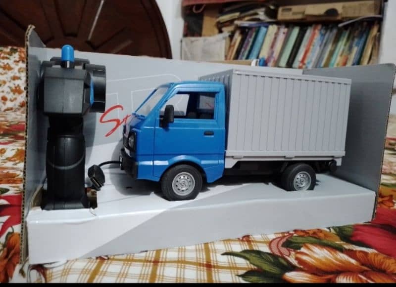 R/C pickup model 0