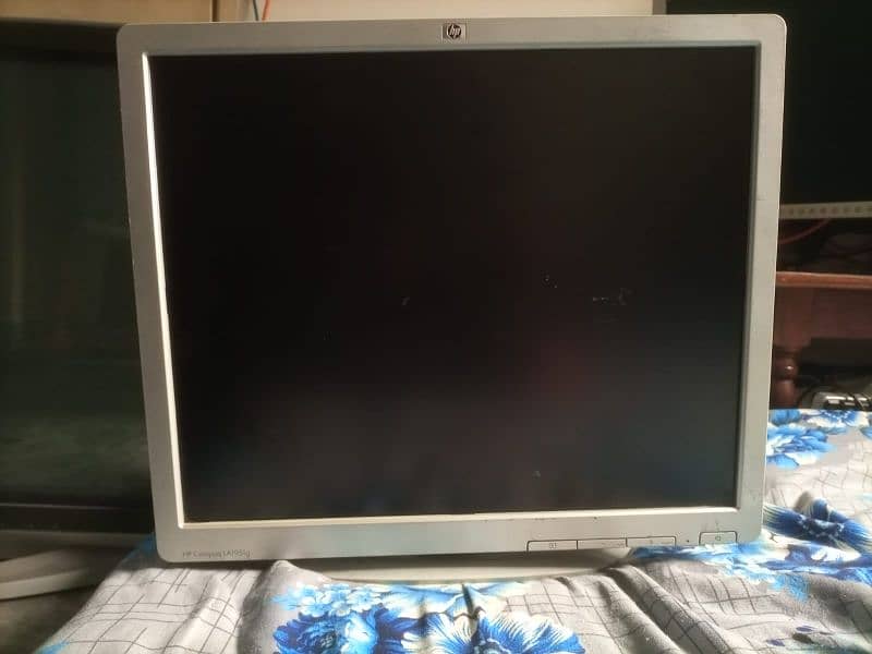 19 inch LCD TV 5