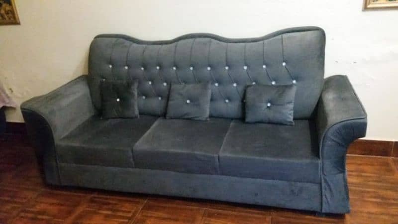 sofa set 1-2 & 3 piece  with 2 Master Royal chairs 4