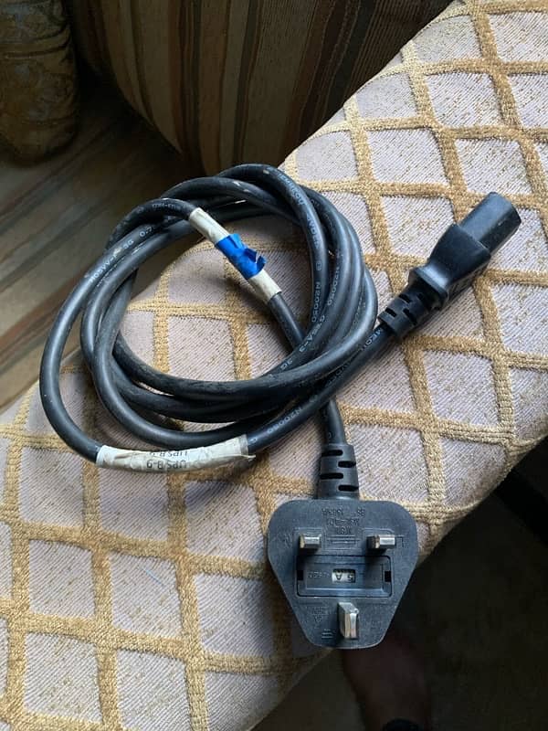 12 Volt power supply 2