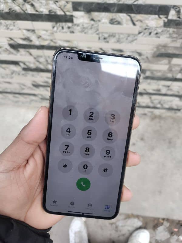 IPHONE 11 PRO MAX 2