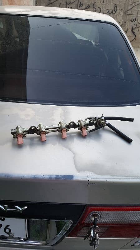 Fuel injectors Nissan sunny. 3