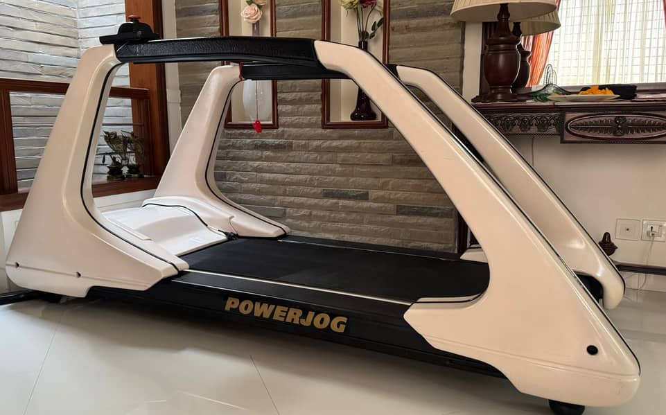 Power Jog J100 Treadmill for sale | Running machine for sale 1