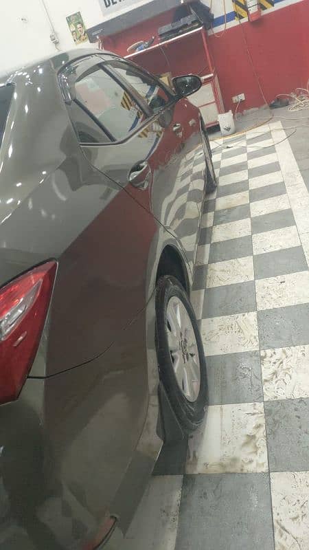 Toyota Corolla Altis 2015 5