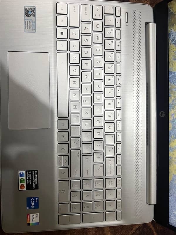 HP 15s urgent sale 1