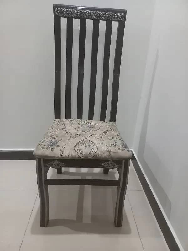 Dining Table for sale, Glass 12mm, wooden stand , chairs 6