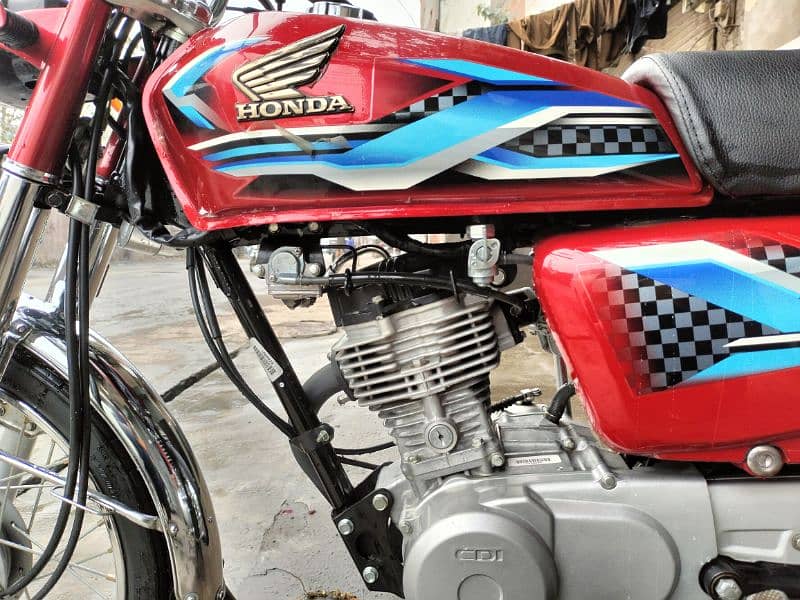 Honda 125 Applied for 1