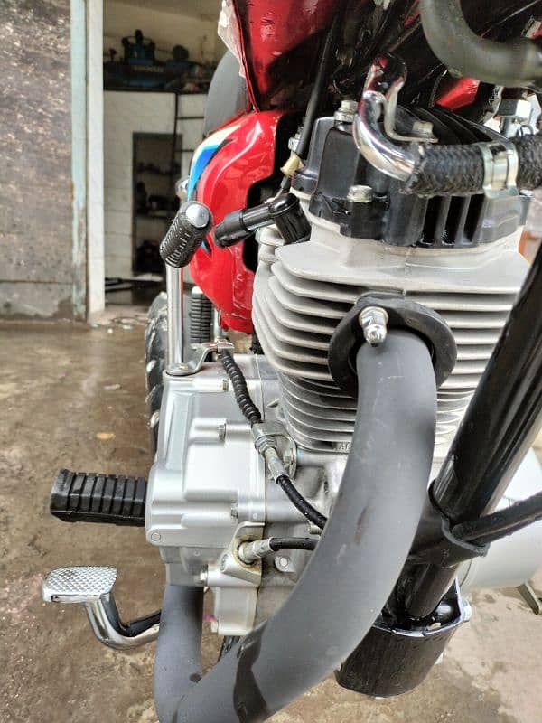 Honda 125 Applied for 5