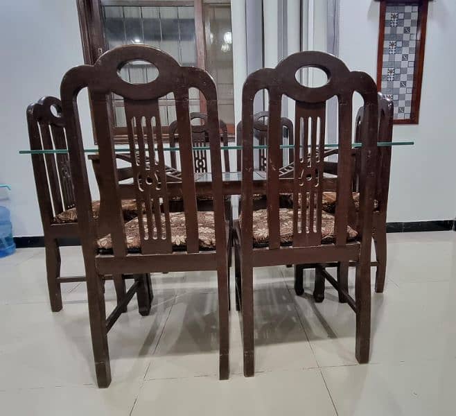 Dining table for sale 0