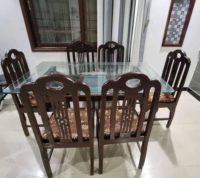 Dining table for sale 7