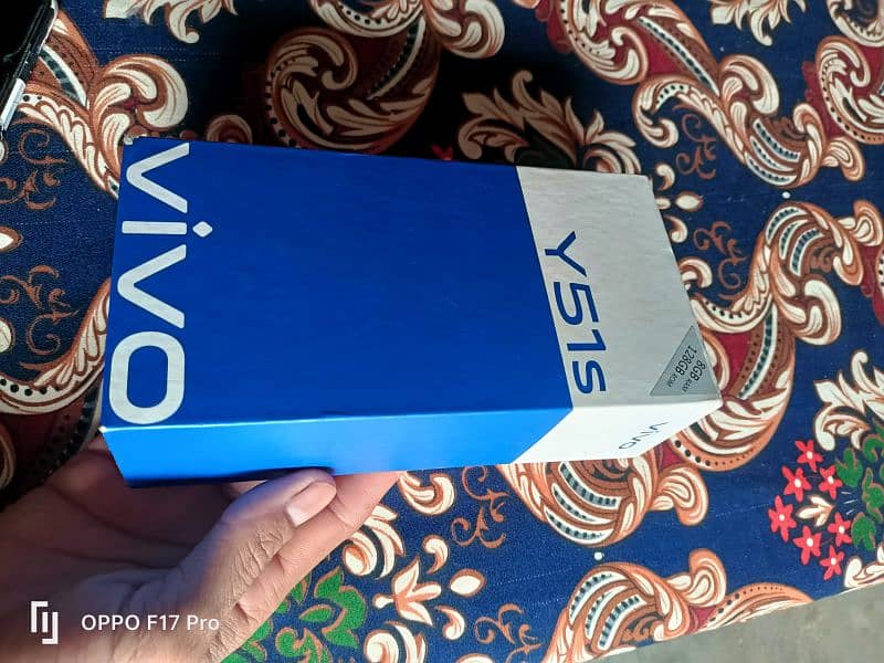 vivo y51s lush condition 10/9 contact 03256473420/03116085305 1